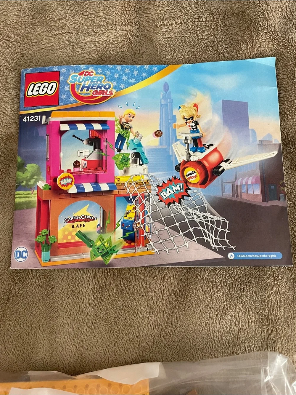 LEGO DC Super Hero Girls: Retired Harley Quinn to the Rescue (41231)